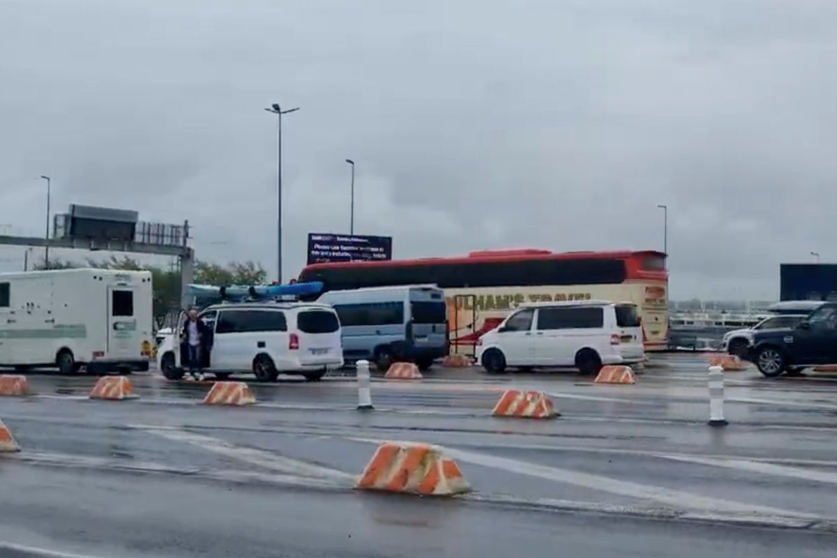 Mit dem Bus durch den Ärmelkanaltunnel