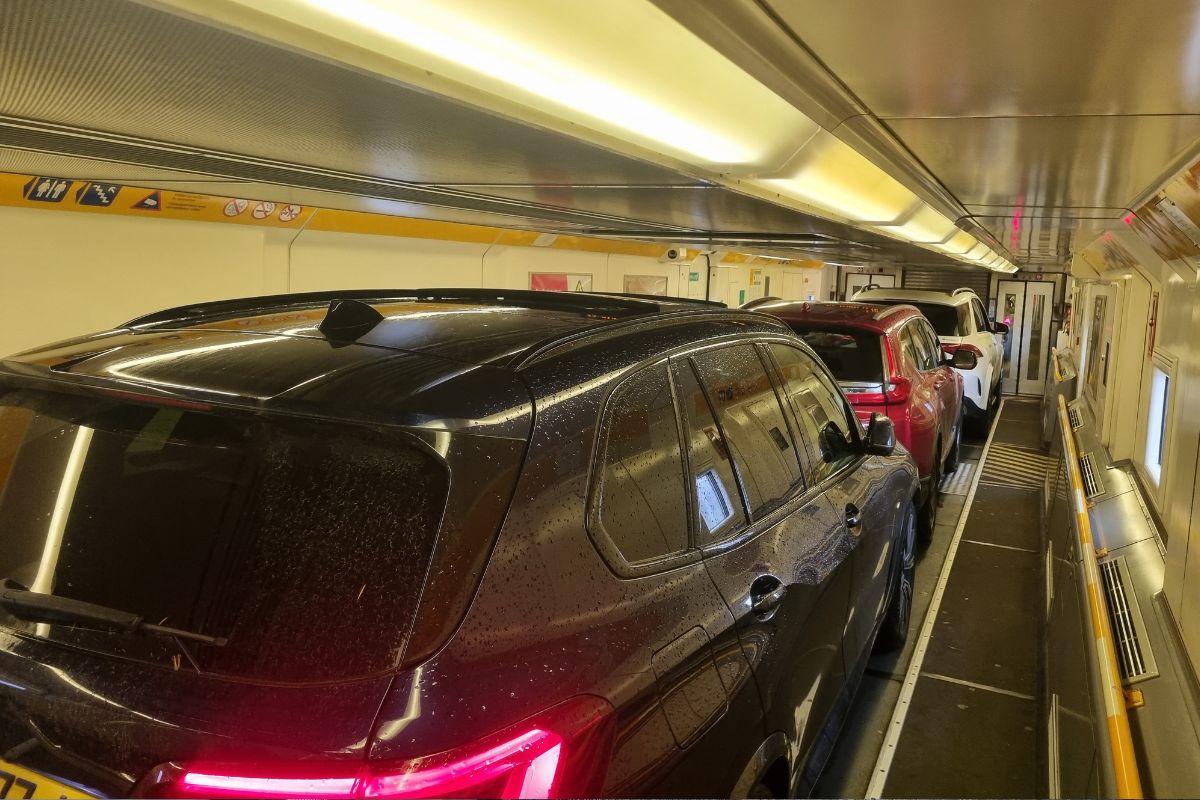 Mit dem Auto durch den Ärmelkanaltunnel